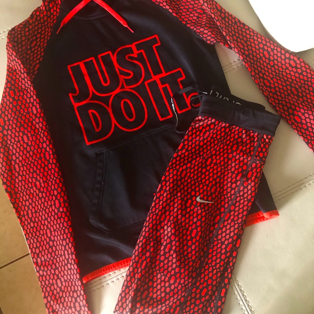 Nike, 2 piece set!